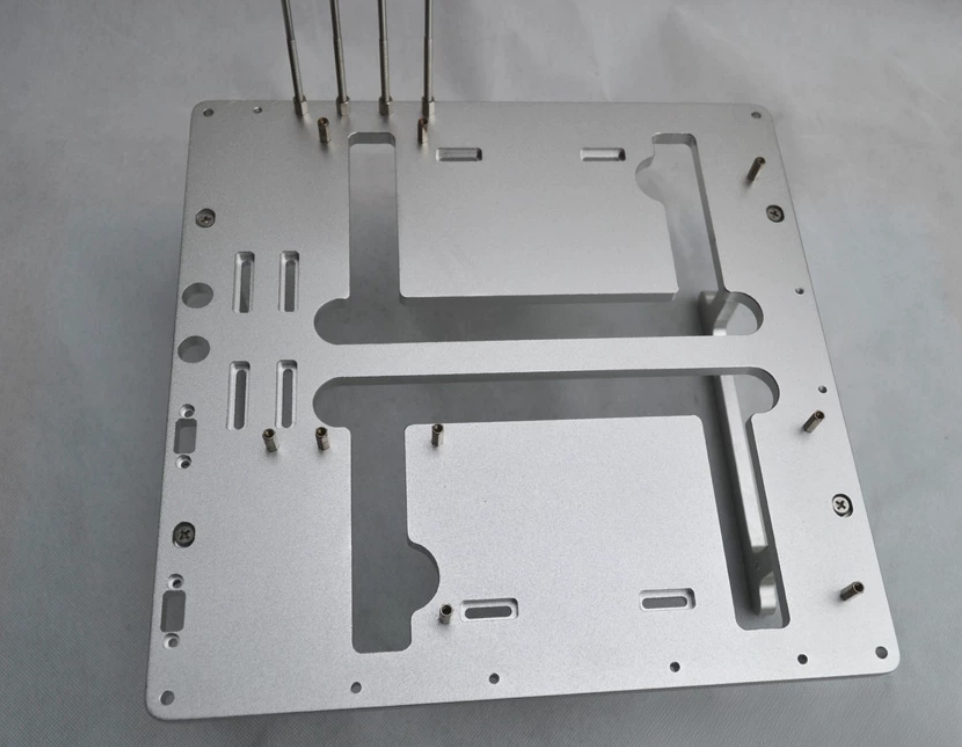 Obudowa PC do testów na zewnąt – Aluminum Open Frame Test Bench Water Cooling recenzja i cena